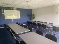 Thorhallen - Jels kultur & sportscenter Hotels in Rødding