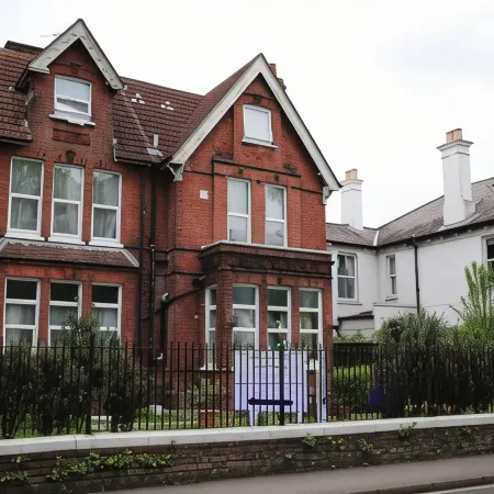 A Gosport Inn Отели рядом с достопримечательностью «Пристань для яхт Хаслар»