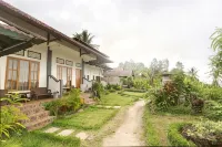 아리스 홈스테이 앤드 와룽 메이드 GKII BUKIT KALVARI BANYUSERI 주변 호텔