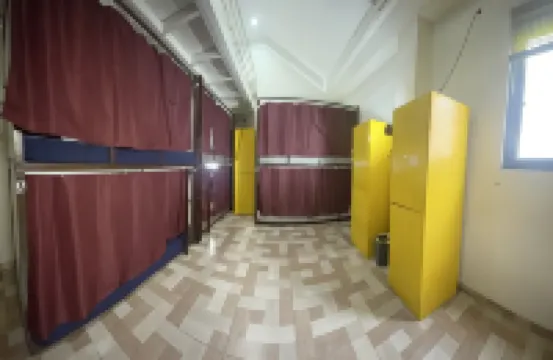 Mador Malang Dorm Hostel