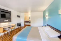 Motel 6 Waco, TX - Lacy Lakeview Hotels in Elm Mott