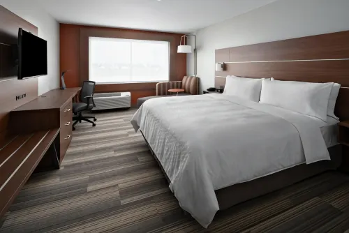 Holiday Inn Express & Suites ELKHORN - LAKE GENEVA AREA by IHG