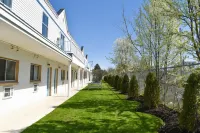 Seabreeze Motel Hotels in Old Orchard Beach