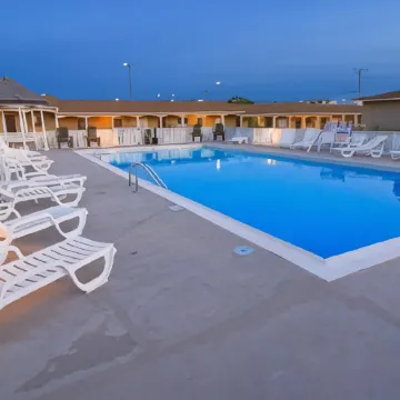 Outer Banks Motor Lodge