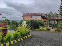 Hotel Makatembo Tomohon Mitra RedDoorz Hotels in Mandolang
