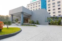Palms by Eagles Airport City, Formerly Holiday Inn Các khách sạn ở 