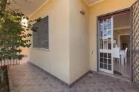 1749 Villetta Alessandra