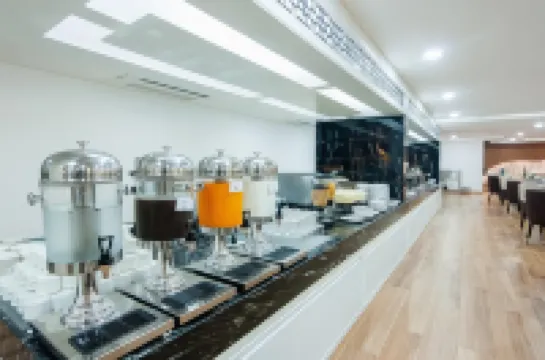 โรงแรมโกลเด้น จอมเทียน บีช