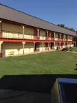 Sportsman Inn and Suites