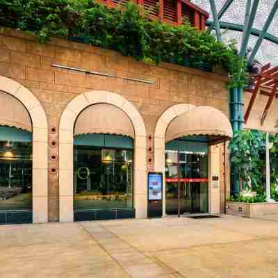 Resorts World Sentosa - Crockfords Tower Hotel Exterior
