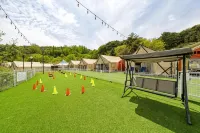 Cheongdo Shinnanda Aegyeon Glamping Hotels in Cheongdo