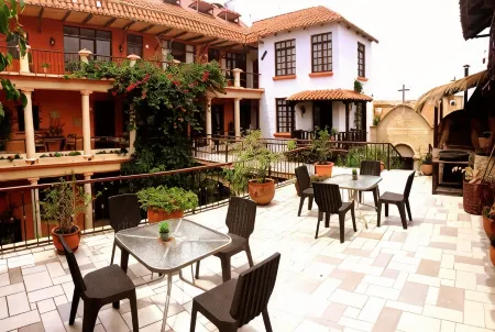 Mi Pueblo Samary Hotel Boutique Отели рядом с достопримечательностью «Церковь святого Филиппа Нери»