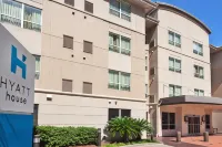 Hyatt House Houston Galleria Hotel dekat Hannah Bacol Busch Gallery