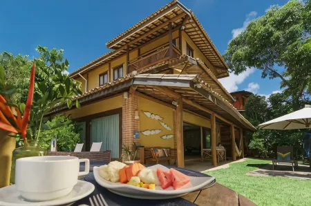 Hotel Via Dos Corais Отели рядом с достопримечательностью «Tamar Project • Praia do Forte»