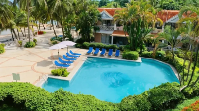 Coco Reef Resort & Spa Hotels in 