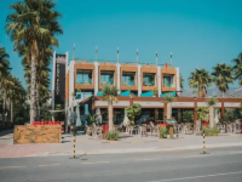 إتش بوتيك بينيا باردا فنادق في ألمونيكار