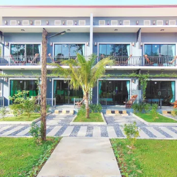 Lanta Amara Resort Hotels near Ko Lanta