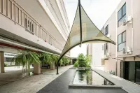 Sattahip 9 Boutique Hotel - 2-Star