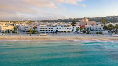 Mira Spiaggia Hotels near Loria Giuseppina