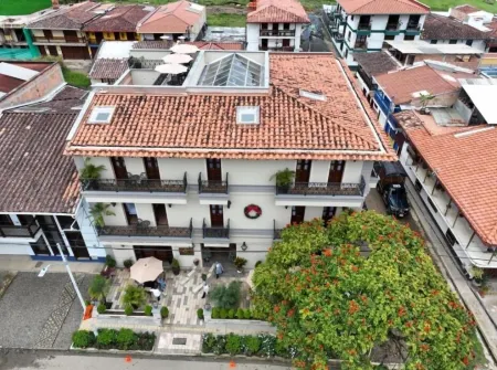 WR Boutique Hotel Отели в г. Тамесис