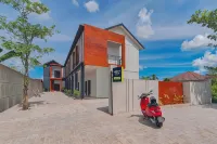 Urbanview Hotel Griya Menteng Palangkaraya by RedDoorz Hotels near Indomaret G Obos Anak
