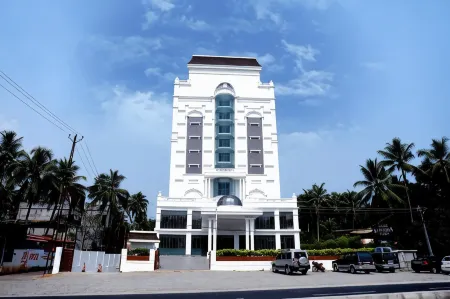 Hotel Karthika Park Отели в г. Kazhakuttam