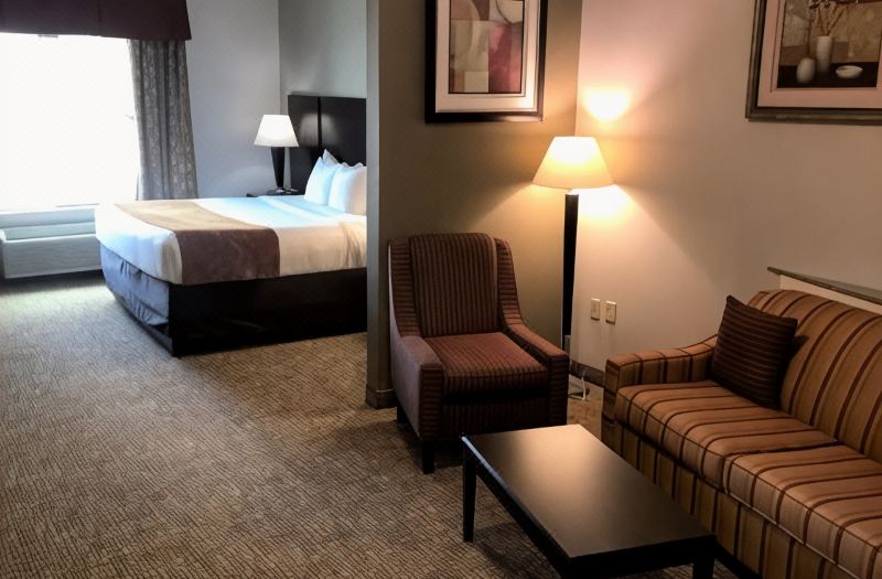 Comfort Suites Bay City
