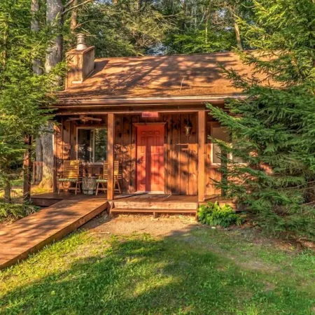Magnolia Streamside Resort