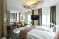 Cascada Boutique Hotel Hotels near Sternwarte Luzern