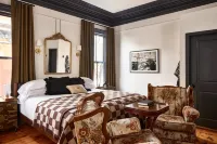 Blind Tiger Portland - Carleton Street Hotels in Portland