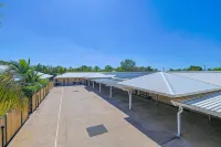 Emerald Central Palms Motel