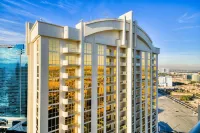 Jet Luxury at the Signature Condo Hotel