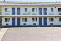 Motel 6 Campbell, CA - San Jose Hotels near Los Gatos Creek Trail