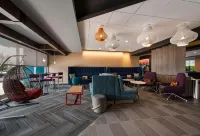 Tru by Hilton Novi Detroit Hotel a Commerce Charter Township