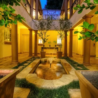 10 2nd Avenue Houghton Estate by Dream Resorts Hotels near Nelson Mandela Bridge