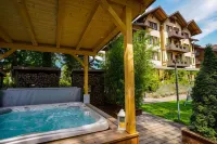 Alpenrose Hotel and Gardens - parking