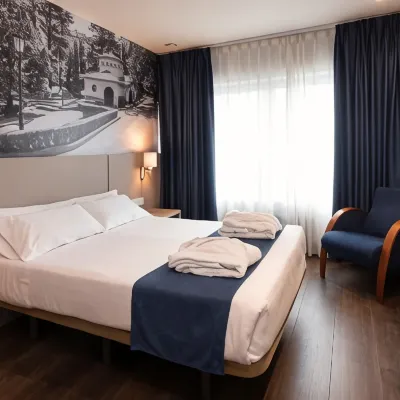 Aparthotel Campus Hotels near Capilla de La Balesquida