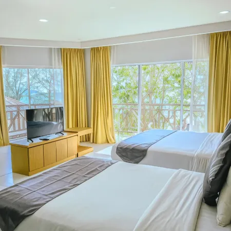 Century Langkasuka Resort Langkawi Отели рядом с достопримечательностью «Культурно-ремесленный комплекс»