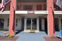 Knights Inn Oswego East - 2-Star