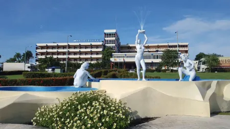 Hotel Tunas Отели в г. Ольгин