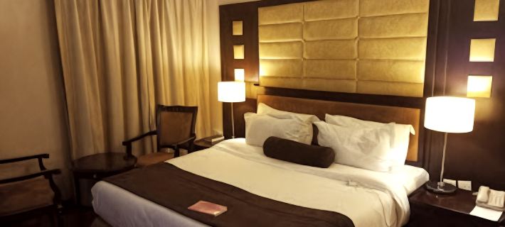 Owu Crown Hotel - Regular Hotele w: Ibadan
