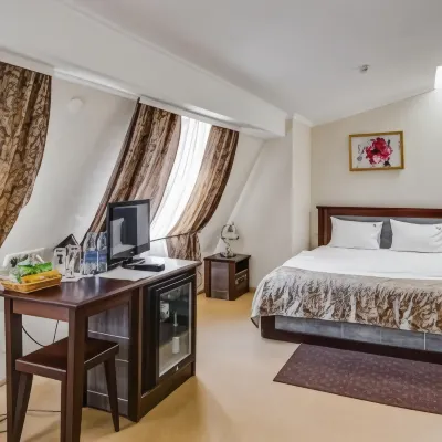 City Rose ロストフスキー・ラスヴォドノイ・ジェレズノドロジュニ・モスト周辺のホテル