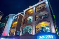 Oedo Palace Hotels near Geoje Haegeumgang ("Mount Kumgang of the sea")