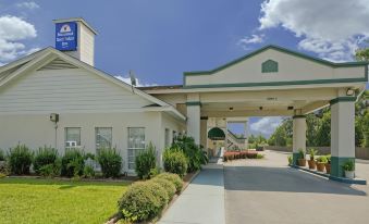 Motel 6 Marianna, FL