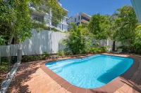 Andari Holiday Apartments - Beach