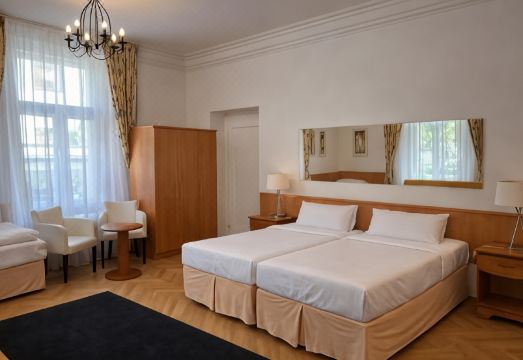 Residence Dykova의 넓은 로비나 공용 공간