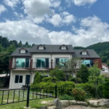 Pocheon Pine Valley 1st Store