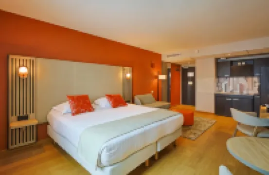 Seven Urban Suites Nantes Centre