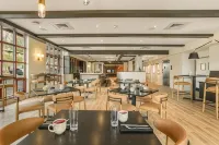 The Embers Hotel - 3-Star