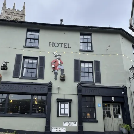 Smugglers Hotel